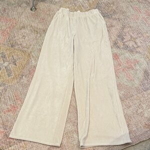 Vuori Soft Beige Wide Leg Pants